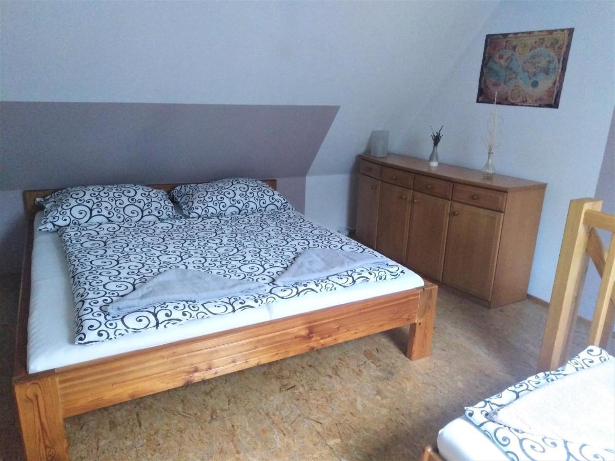 Penzion U Dvojice Nove Mesto na Morave Zewnętrze zdjęcie